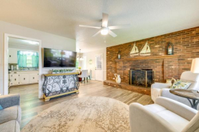 Charming Jonesville Home with Grill - Near Wineries!